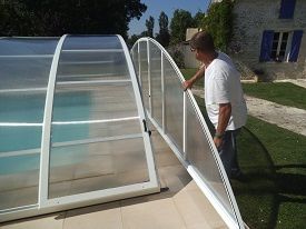 Assemblage abri de piscine sans rail