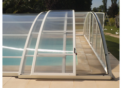 Assemblage abri de piscine sans rail