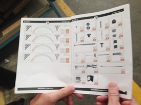 Notice détaillant le montage d'un abri de piscine en kit